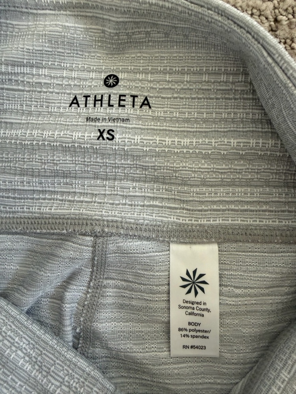 Athleta High Rise Jacquard Chaturanga 7/8 Tight in Quail XS - Picture 6 of 7